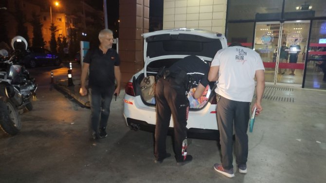 "Yan Bakma" Kavgasında Kanlı Bitti: 2 Yaralı