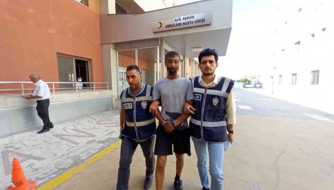 Silahını Temizlerken Yanlışlıkla Arkadaşını Vurdu