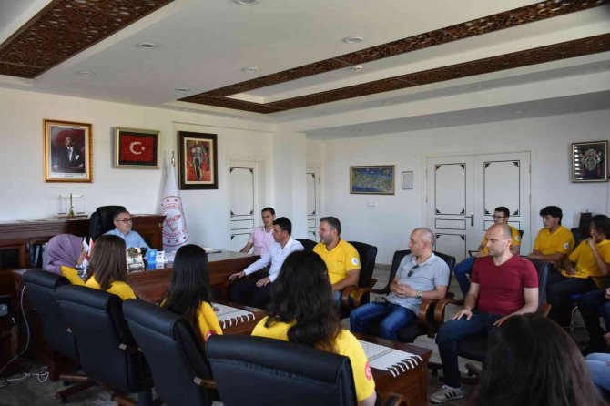 Teknofest Finaline Katılmaya Hak Kazanan Öğrencileri Tebrik Etti