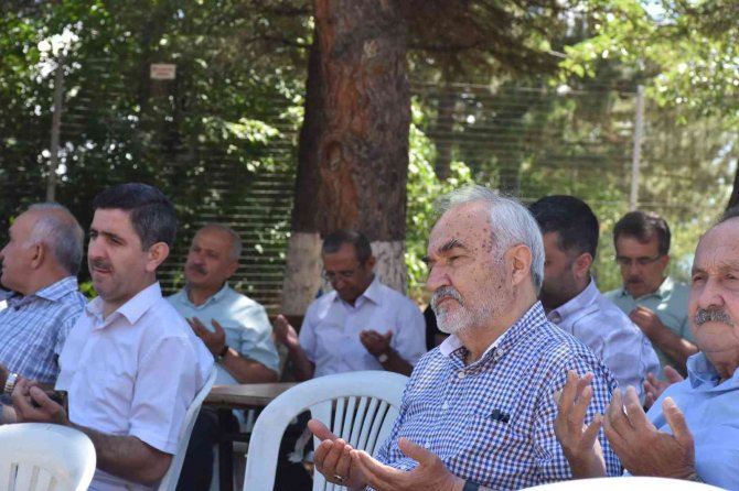 Okul Arkadaşları 47 Yıl Sonra Buluştu