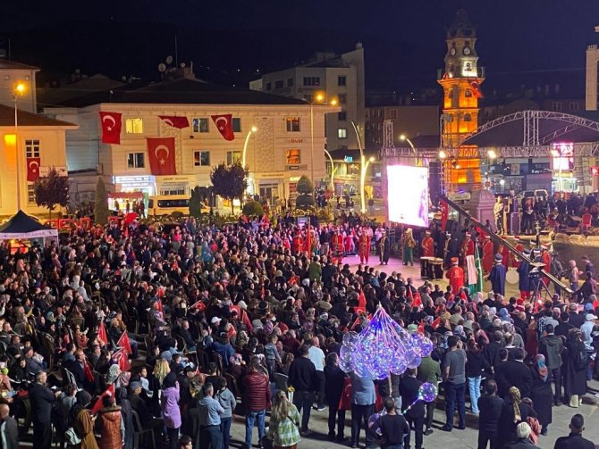 15 Temmuz’da Meydanlar Doldu Taştı