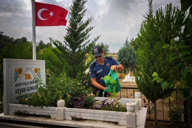 Kahramanları Silah Arkadaşları Unutmadı