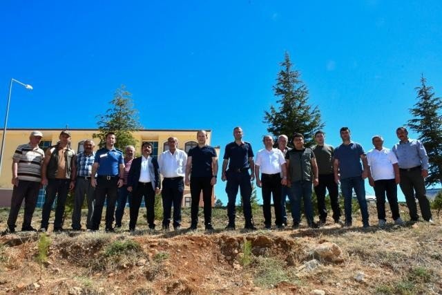 Tufanbeyli’de 15 Temmuz’da Fidanlar Toprakla Buluştu