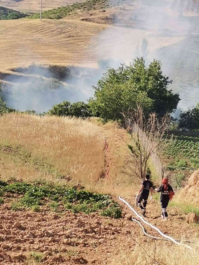 Anız Yangınında 1 Kişi Dumandan Zehirlendi