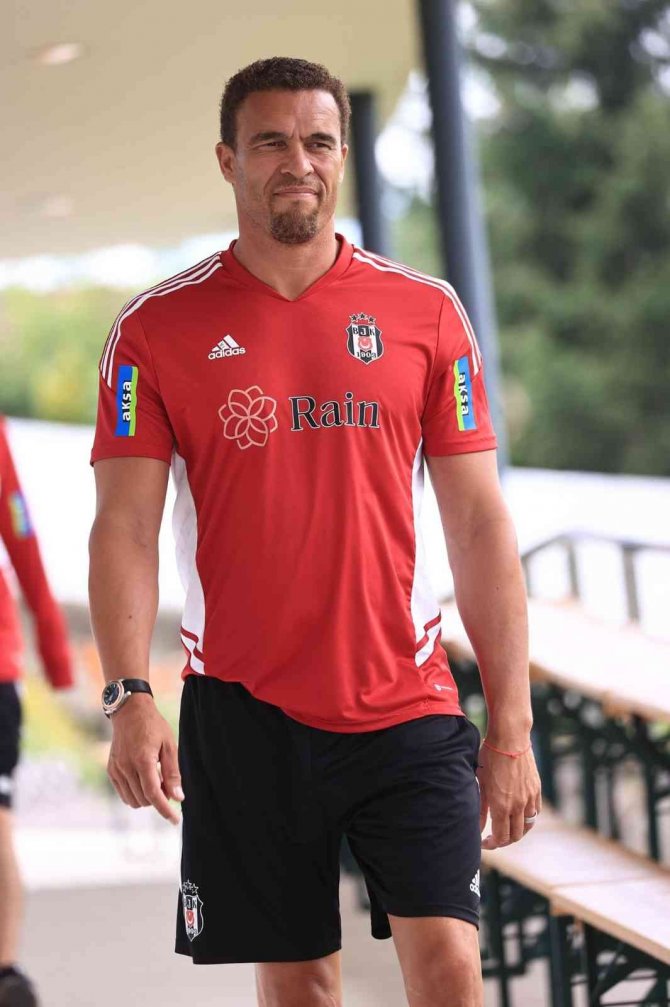 Beşiktaş, Yeni Sezon Hazırlıklarına Devam Ediyor