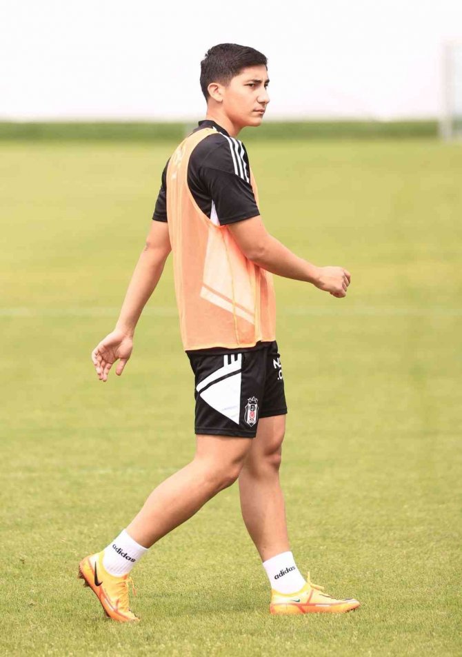 Beşiktaş, Yeni Sezon Hazırlıklarına Devam Ediyor