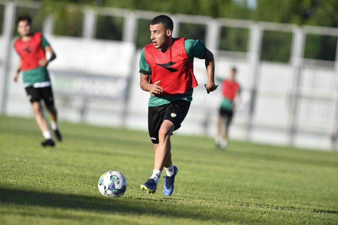 Bursaspor Günü Çift Kale Maçla Tamamladı