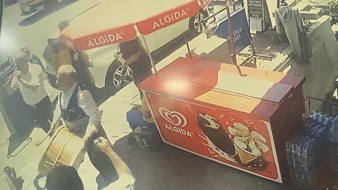 İ̇stanbul’da Pes Dedirten Olay: Bir Yanda Davullu Gelin Karşılama, Diğer Yanda Yaralı Çocuğa Müdahale