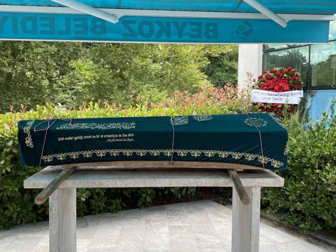 Çanakkale’de Öldürülen Ünlü Eğitimcinin Şoförü Şerif Eker Beykoz’da Son Yolculuğuna Uğurlandı