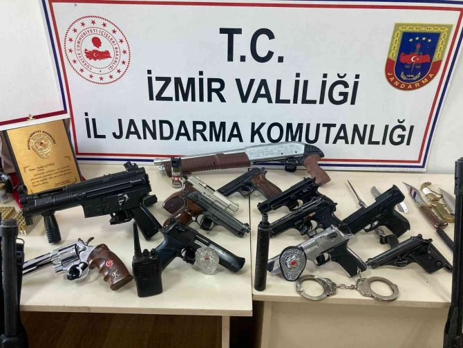 Kendisini Polis Olarak Tanıtıp, Silah Ticareti Yapan Şüpheli Yakalandı
