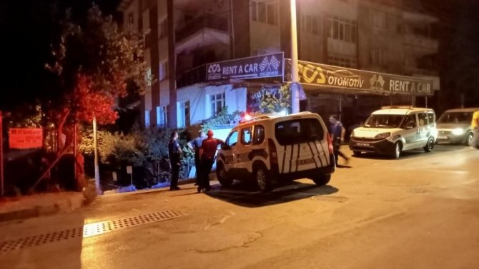 İ̇zmir’de Eşini Öldüren Zanlı Tutuklandı