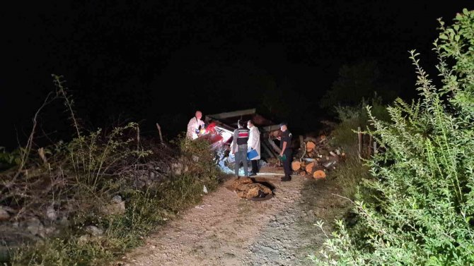 Karabük’te Devrilen Traktörün Altında Kalan 2 Kişi Öldü, Biri Ağır 2 Kişi Yaralandı