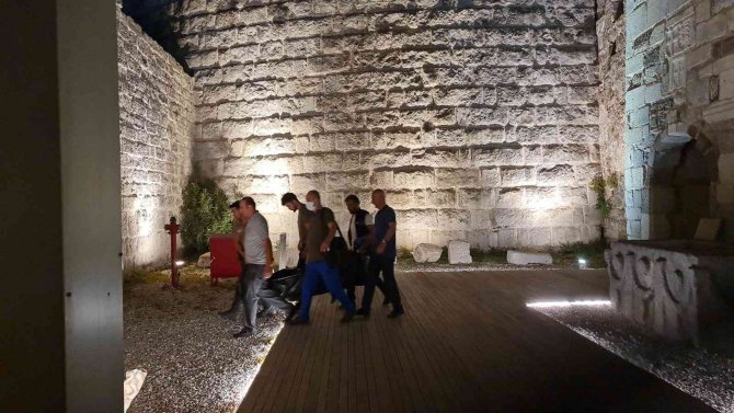 Bodrum Kalesi’nde Şok Ölüm