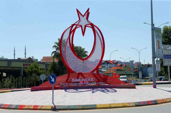 Büyükşehir’den Ay Yıldızlı Dokunuş