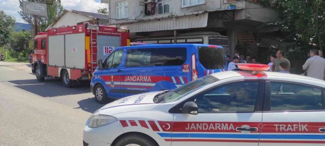 Sakarya’da Otomobil Şarampole Yuvarlandı: 6 Yaralı