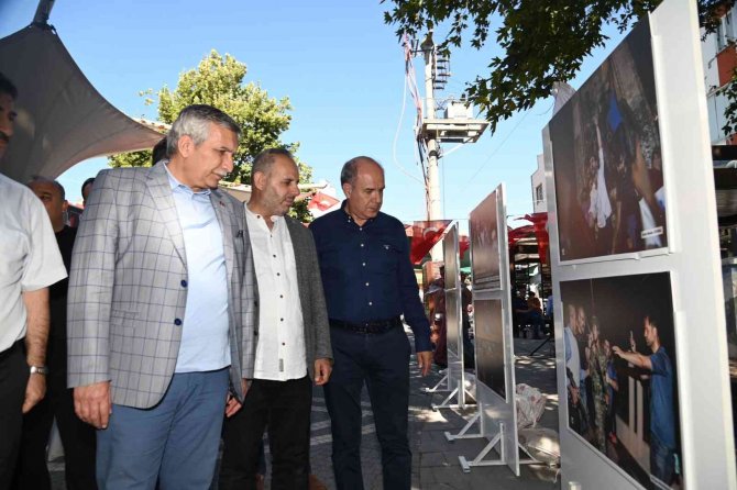 15 Temmuz Destanından Kareler Adlı Sergi Karesi’ De Sergilendi
