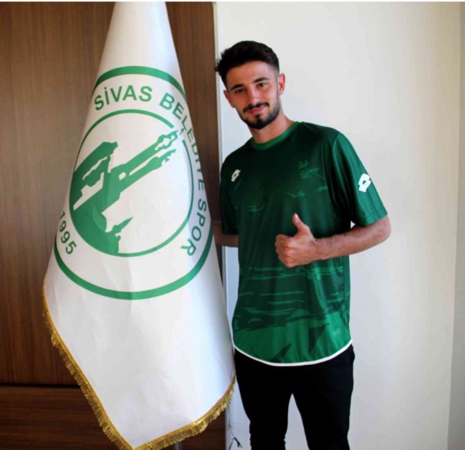 Sivas Belediyespor, Yiğit Sevinç’i Renklerine Bağladı