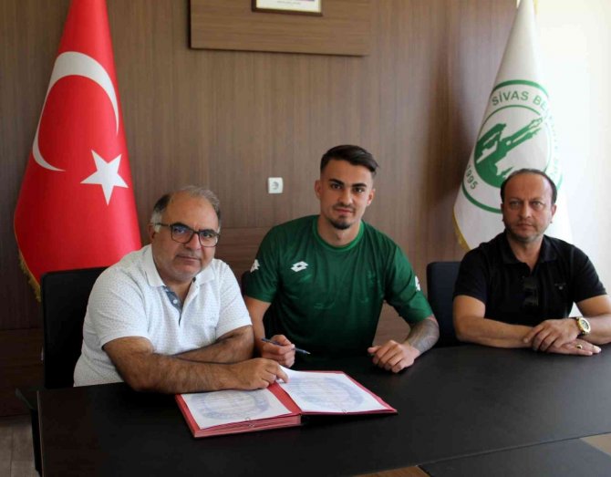 Alperen Erdinç, Sivas Belediyespor’a Transfer Oldu