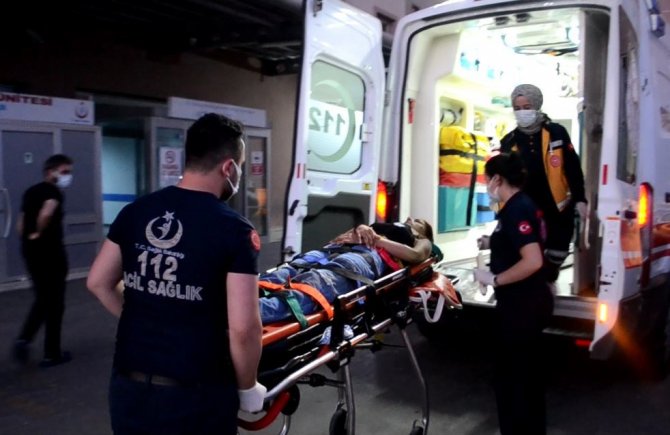 Tekirdağ’da Bir Anda Geri Hareket Eden Otomobil Genç Kızı Ezdi