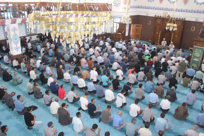 Muradiye’de 15 Temmuz Şehirleri İçin Mevlit Okutuldu