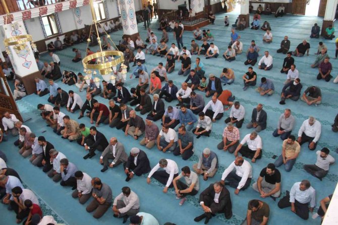 Muradiye’de 15 Temmuz Şehirleri İçin Mevlit Okutuldu