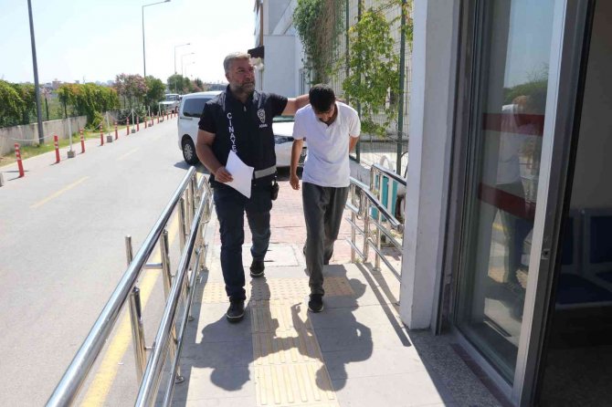 1 Kişinin Ölüp, 1 Kişinin De Yaralandığı Silahlı Saldırıya 4 Tutuklama