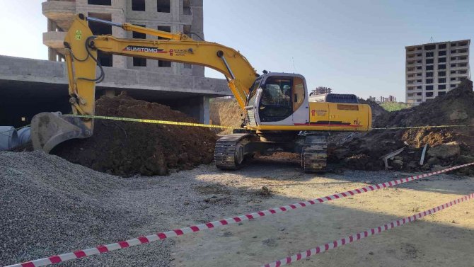 Adana’da İnşaatta Göçük: Mühendis Ve İşçi Hayatını Kaybetti