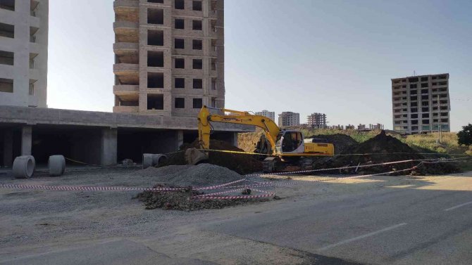 Adana’da İnşaatta Göçük: Mühendis Ve İşçi Hayatını Kaybetti
