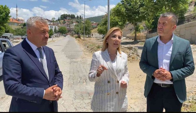 Ak Parti Muğla Milletvekili Gökcan’dan Büyükşehir’e Yol Tepkisi