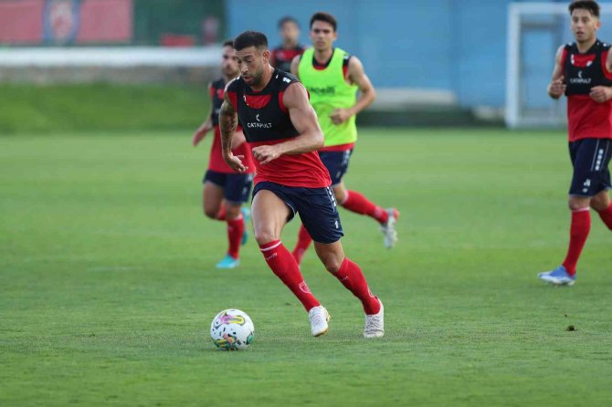 Ahmet Dereli: "Hedefimiz Şampiyonluk"