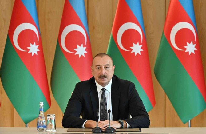 Azerbaycan Cumhurbaşkanı Aliyev, Rusya’yı Ermenistan’a Baskı Uygulamamakla Suçladı