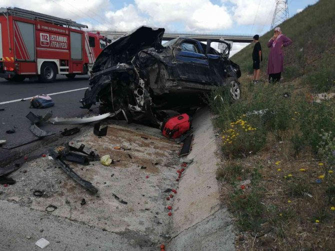 Bayram Ziyaretinden Dönen Ailenin Otomobili Takla Attı: 4 Yaralı