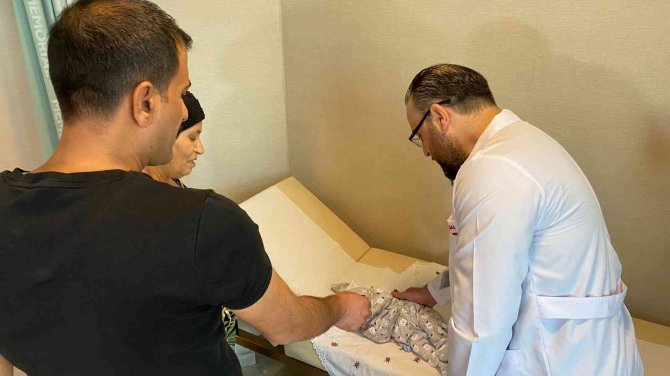 40 Bin Doğumda Bir Görülen Hastalığa Yakalanan Bebek Başarıyla Tedavi Edildi