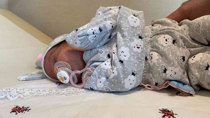 40 Bin Doğumda Bir Görülen Hastalığa Yakalanan Bebek Başarıyla Tedavi Edildi