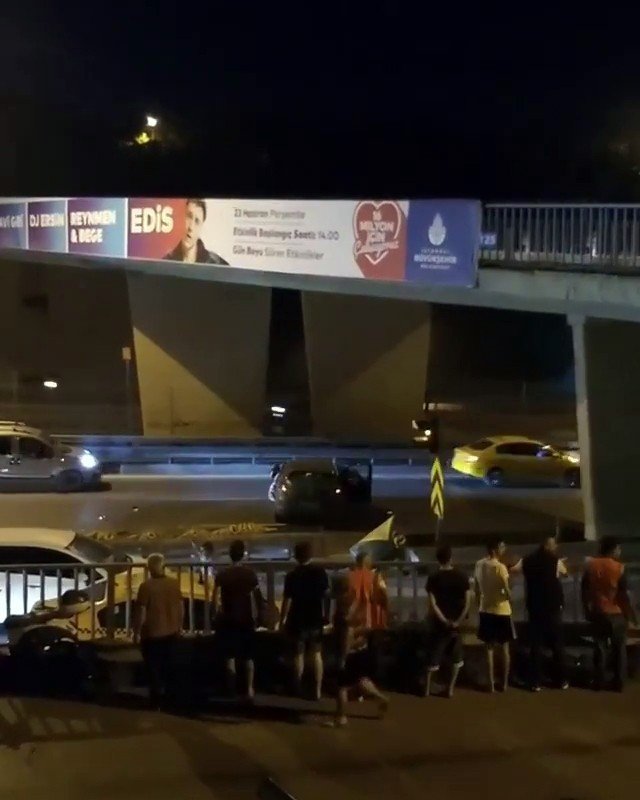 E-5 Karayolu’nda "Makas" Kazası Kamerada