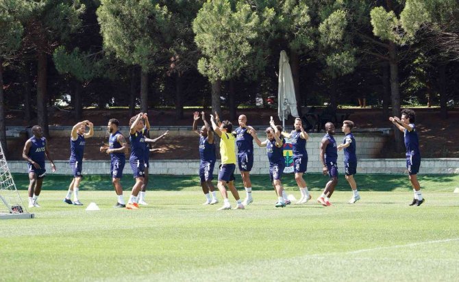 Fenerbahçe’nin Dinamo Kiev Mesaisi Sürüyor
