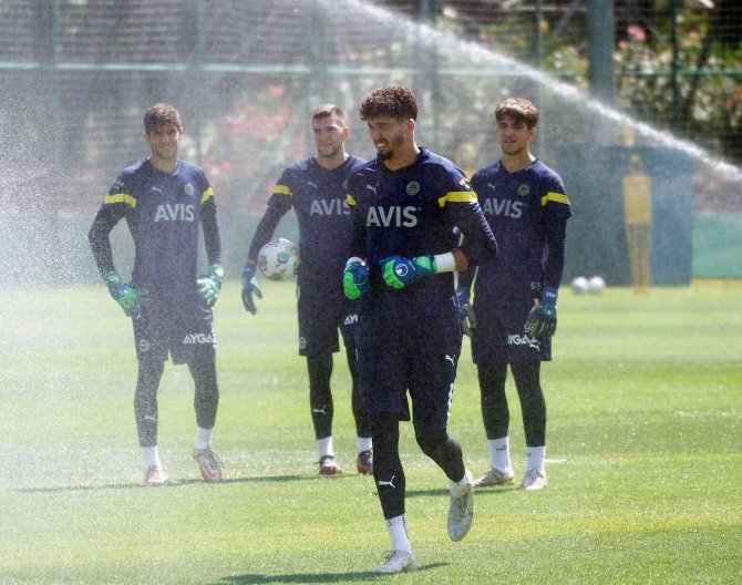 Fenerbahçe’nin Dinamo Kiev Mesaisi Sürüyor