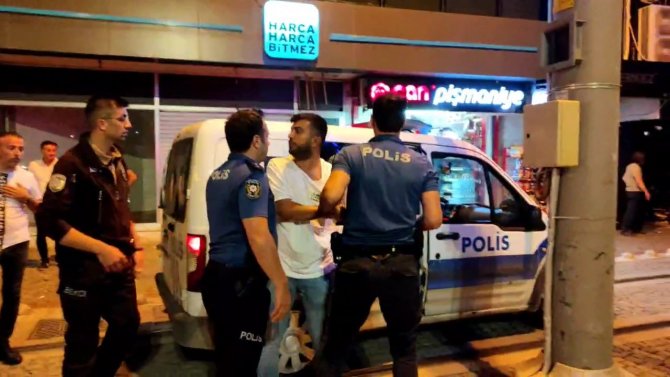 Alkollü Mekanda Kavga Çıkaran Çift Gözaltına Alındı