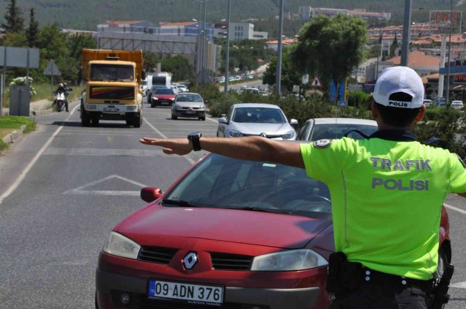 Muğla’da Bayram Tatili Dönüş Yoğunluğu Başladı