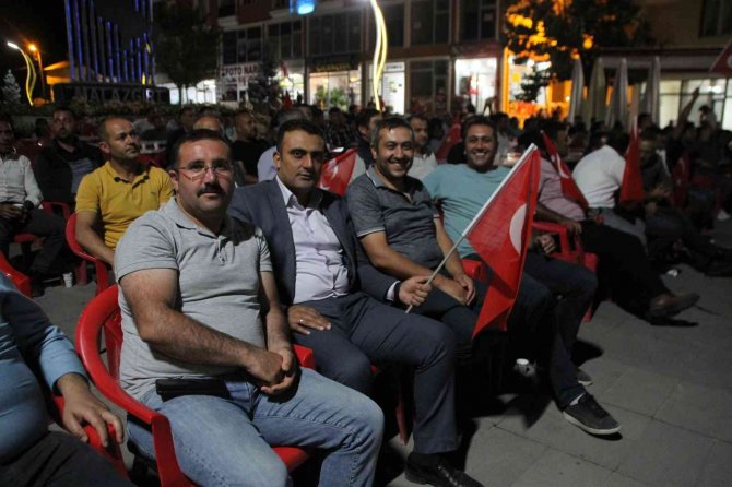 Malazgirt’te 15 Temmuz Demokrasi Ve Milli Birlik Günü