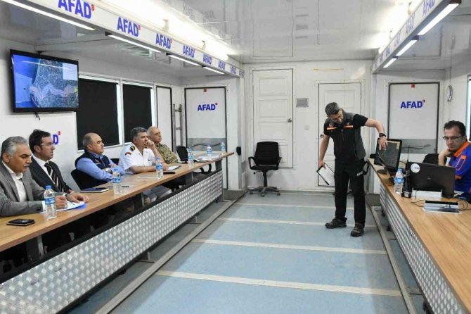 Samsun’da Kayıp Emine’yi Arama Çalışmaları Sürüyor