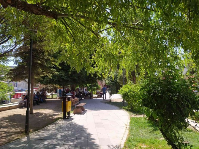 Aşırı Sıcaklıklar Van’ı Da Etkisi Altına Aldı