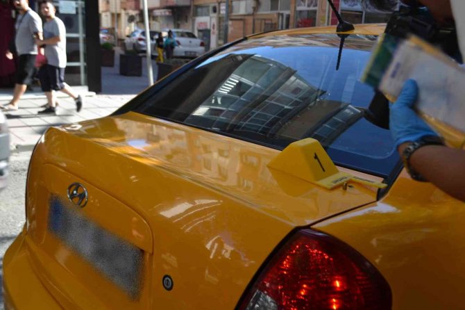 Otomobile İsabet Eden Yorgun Mermi Korkuttu