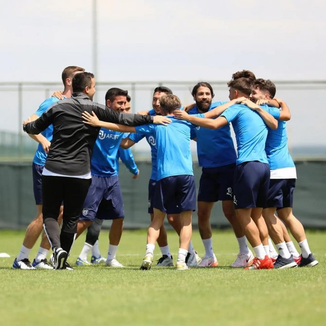 Afyonspor’da Antrenmanlar Eğitsel Oyun Çalışmaları İle Devam Ediyor