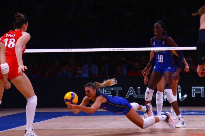 Fıvb Kadınlar Milletler Ligi: Türkiye: 0 - İ̇talya: 3