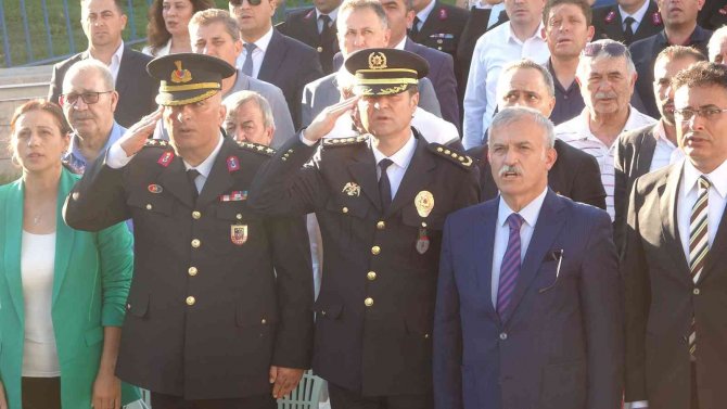 Uşak’ta 15 Temmuz Demokrasi Ve Milli Birlik Günü Çeşitli Etkinliklerle Kutlandı