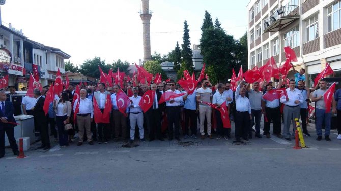 Uşak’ta 15 Temmuz Demokrasi Ve Milli Birlik Günü Çeşitli Etkinliklerle Kutlandı