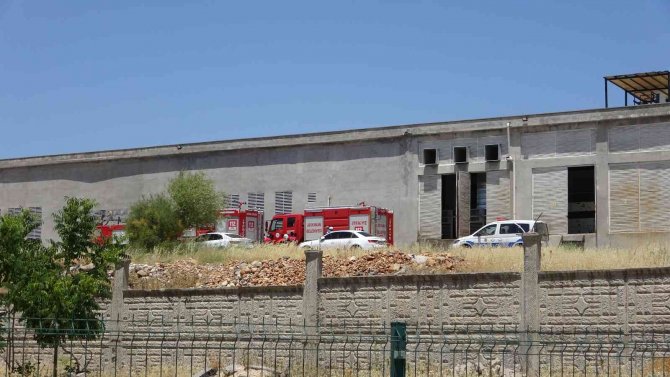 Fabrikada Çıkan Yangın Korkuttu