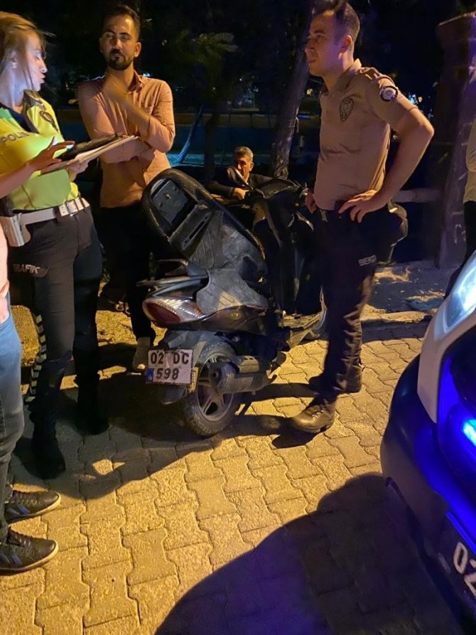Motosikletin Çarptığı Kadın Yaralandı