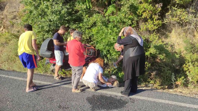 Rus Turistler Devrilen Atv Aracının Altında Kaldı